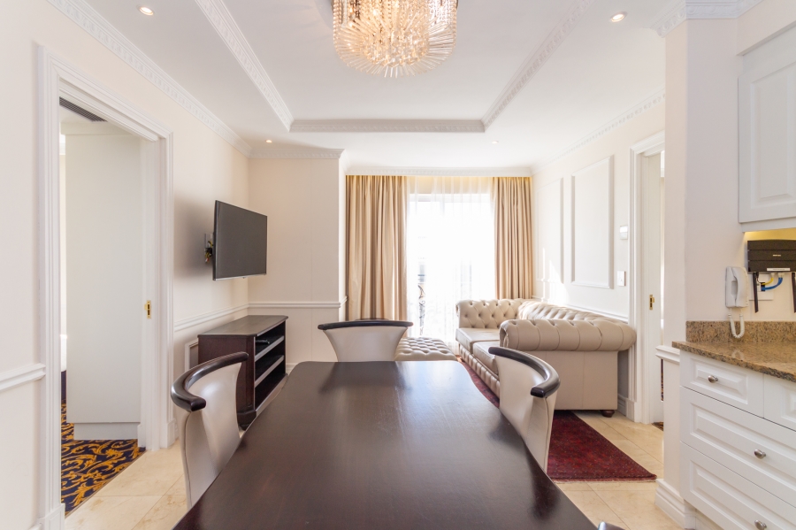 2 Bedroom Property for Sale in Sea Point Western Cape